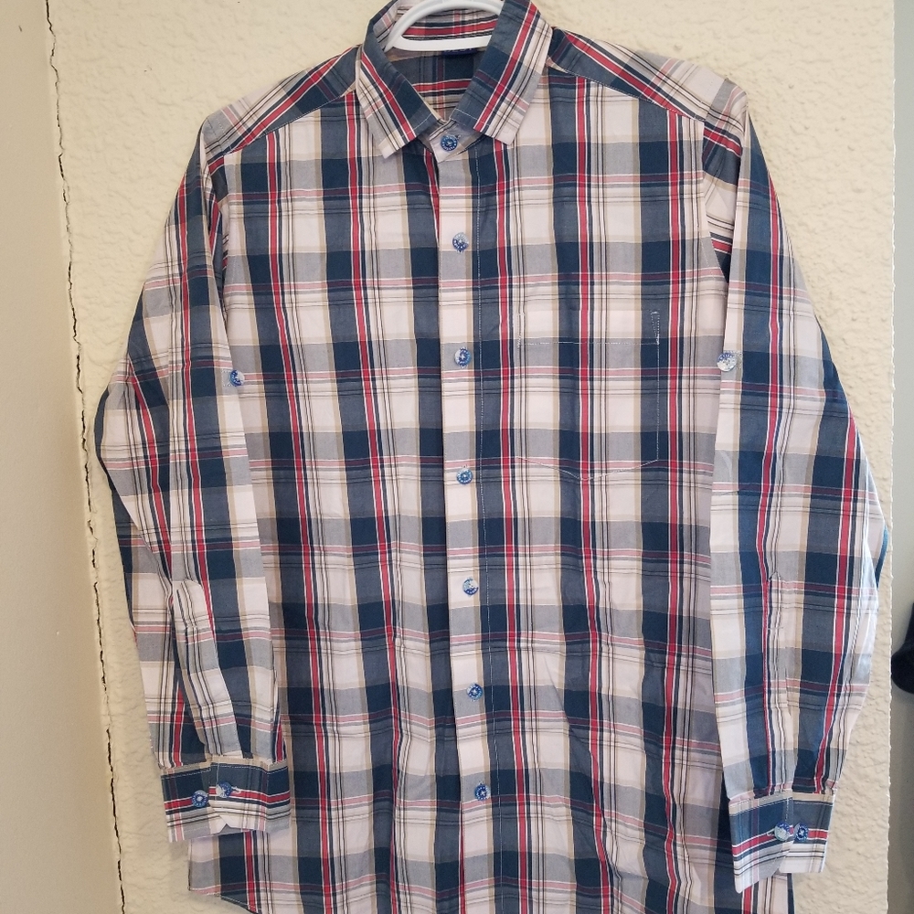 BEST Button-Up - Picture 2 of 5